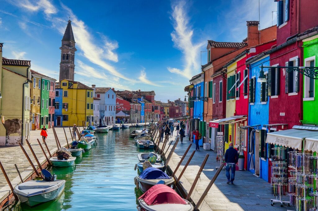 italy, burano, channel-5680603.jpg